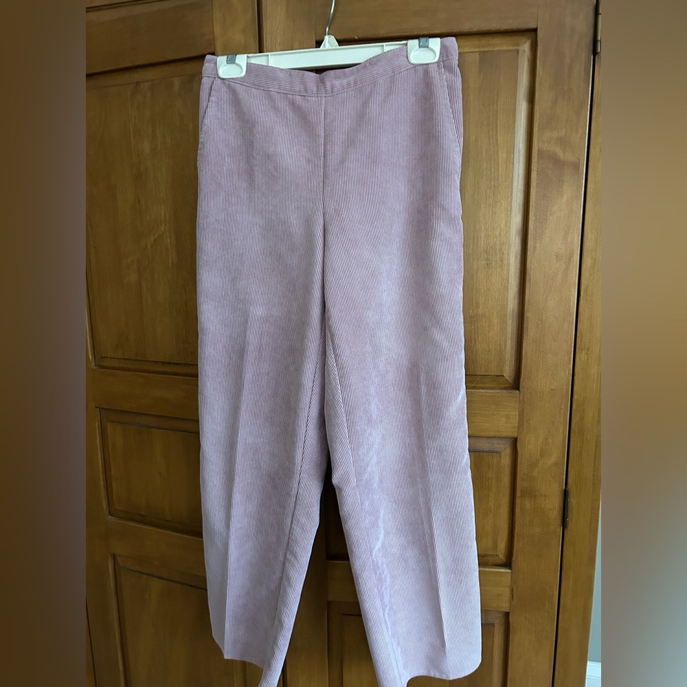 Alfred Dunner Women’s Dusty Rose  Corduroy Pull on Pants Size 8P